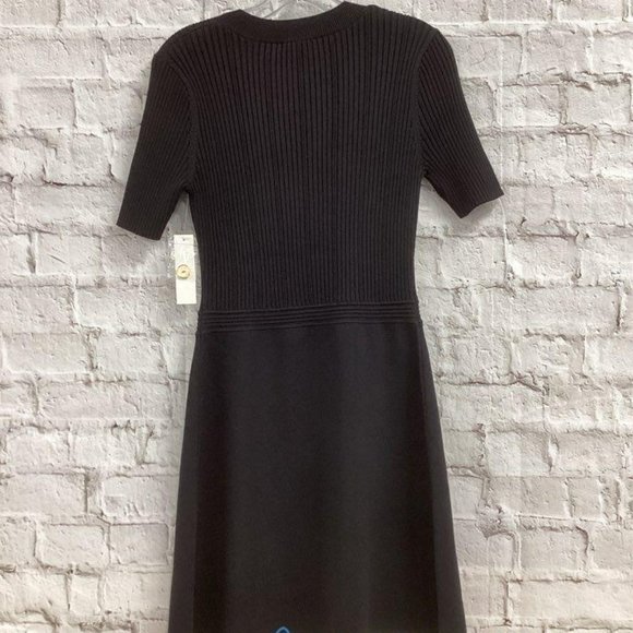 NWT SHOSHANNA LIAM DRESS SIZE MEDIUM SOLD OUT EVERYWHERE - Picture 2 of 3